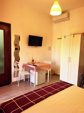 1 bedroom, in-room safe, desk, free WiFi - B&B MaryJosè Trapani (Trapani)