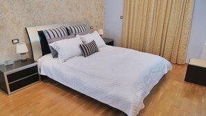 4 bedrooms, soundproofing, iron/ironing board, travel cot