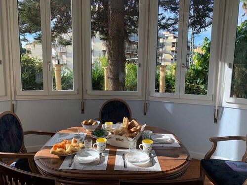 Period villa in the center of San Remo!