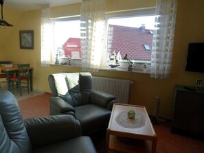 Unclassified image, 5 of 10, button