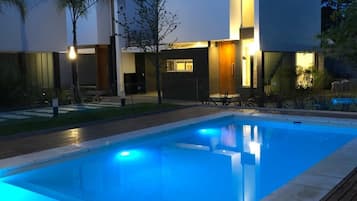 Alberca al aire libre