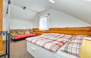 2 dormitorios, cuna de viaje, wifi gratis y ropa de cama