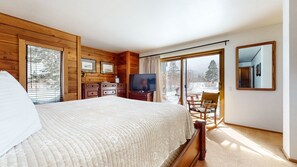 Condo, 3 Bedrooms | 3 bedrooms, cribs/infant beds, free WiFi, bed sheets - Snowcreek III 448 Pet-Friendly, Spacious and Bright, Gorgeous Meadow Views by RedAwning (Mammoth Lakes)