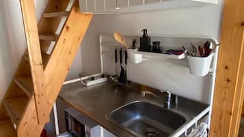 雪櫃、微波爐、爐具、咖啡機/沖茶器