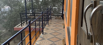 2BHK Apartment with Fast Internet