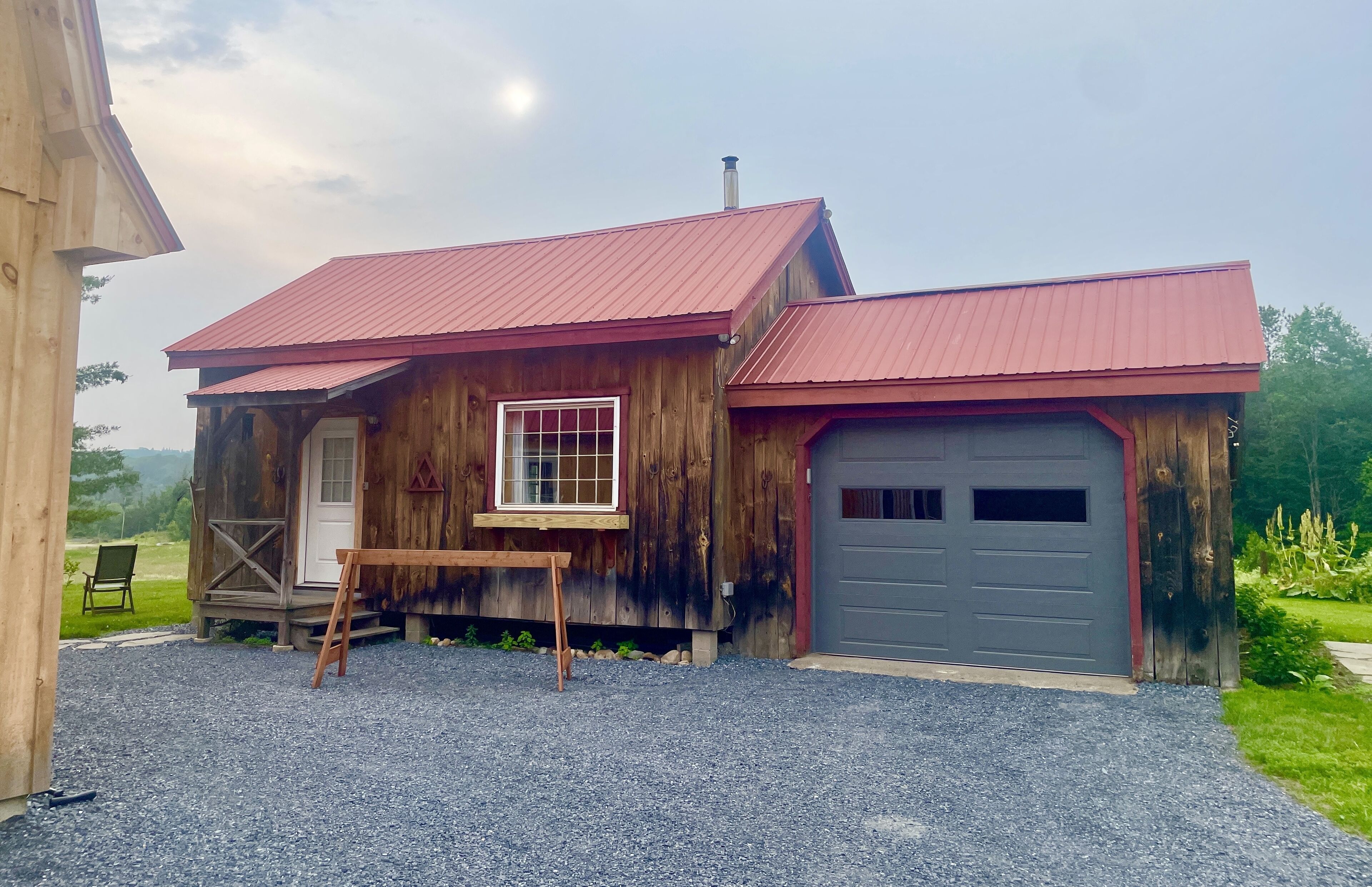 One Bedroom Guest Cabin, with Loft Space - on NEK Biking and VAST Trails