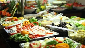 Free daily buffet breakfast - Health hotel (Antalya)