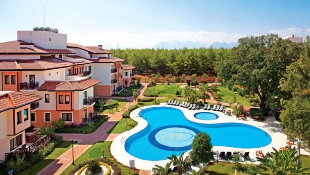 Outdoor pool - Health hotel (Antalya)