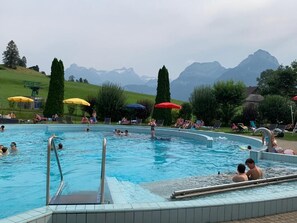 Innenpool, Außenpool
