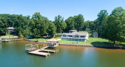 Timeless Memories by SoCharm | Amazing Views & Guest Suite!| Dock & Firepit