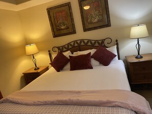 1 habitación, tabla de planchar con plancha, wifi y ropa de cama 