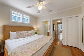 3 bedrooms, iron/ironing board, free WiFi, bed sheets - Updated in Seaside, Amazing Porches, Close to West Side Pool + 2 Adult Bikes! (Santa Rosa Beach)