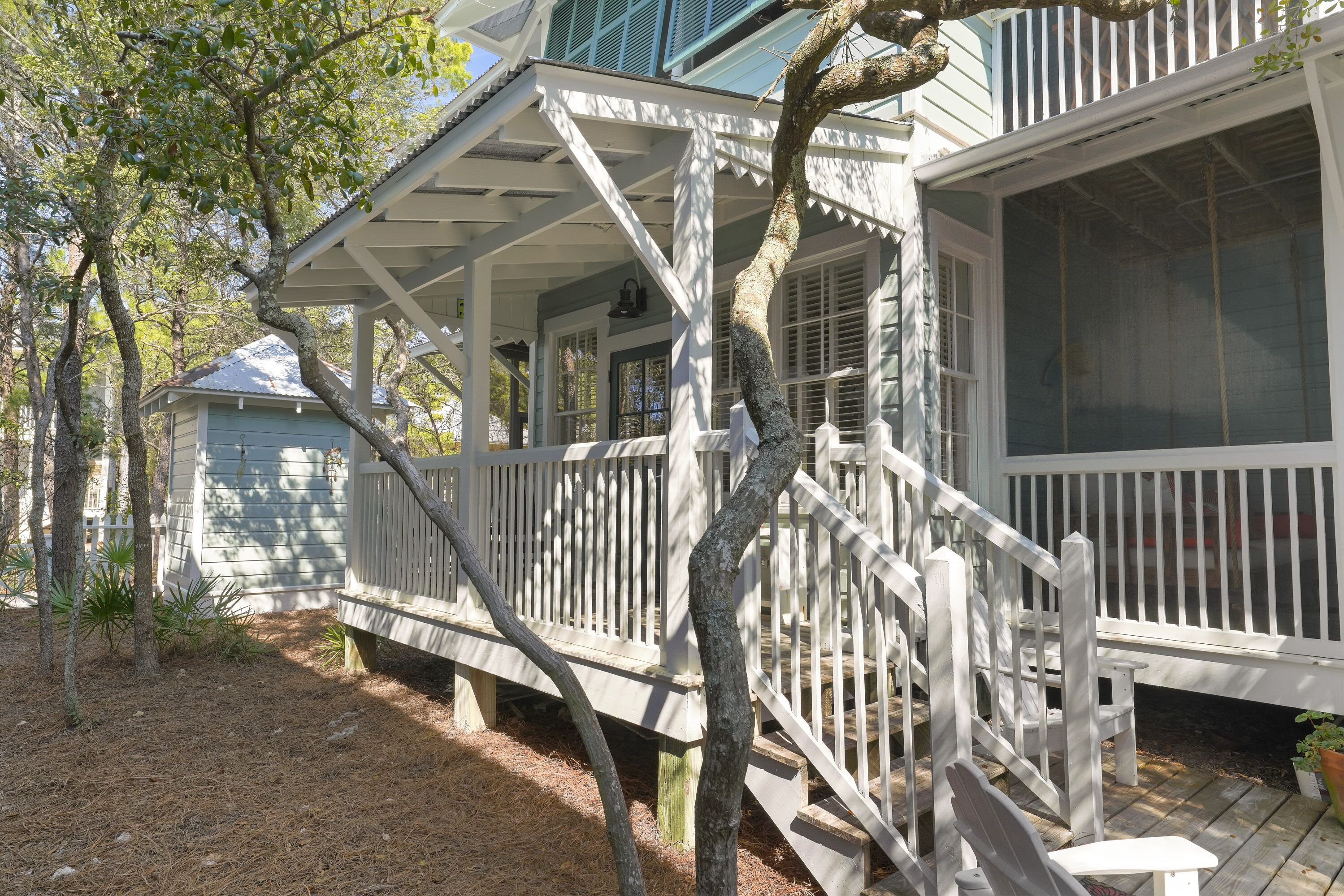 GUEST COTTAGE W/KING IN SEASIDE, FL 3 MIN WALK TO BEACH, Grace Sea