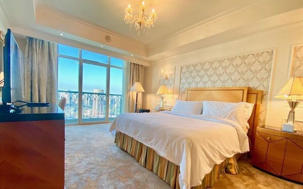 2 bedrooms, in-room safe, desk, iron/ironing board - Chez Haytham At Four Seasons Residential Suite /Private Terrace & Nile Views<br> (Cairo Governorate)