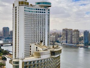 Exterior - Chez Haytham At Four Seasons Residential Suite /Private Terrace & Nile Views<br> (Cairo Governorate)