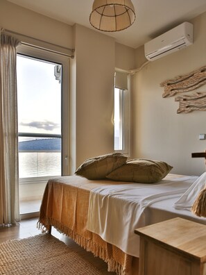 2 bedrooms, desk, free WiFi, bed sheets