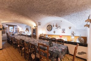 تناول الطعام