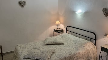 2 Schlafzimmer, Bügeleisen/Bügelbrett, Reisekinderbett, kostenloses WLAN