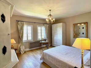 6 habitaciones, wifi gratis y ropa de cama 