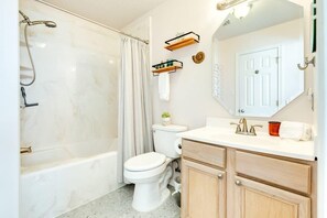 Bathtub, hair dryer, towels, shampoo - Sunset Sanctuary - Yep, Coolest Sunrises & Sunsets Here! (Surfside Beach)