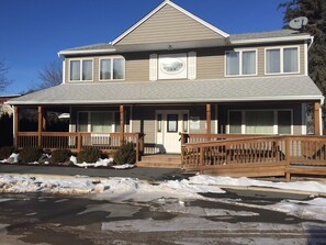 Exterior detail - Catskills Adventures (Roscoe)