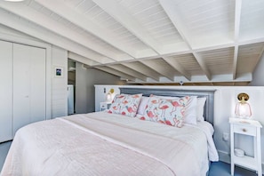 1 bedroom, desk, iron/ironing board, travel crib - Flamingo Loft | Charming Oceanfront Loft | Multiple Decks | Private Beach Access (Fernandina Beach)