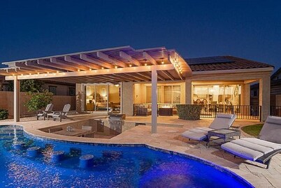 No Fee Heated pool, Spa & gorgeous House🌴☀️