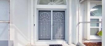 3-bedroom vacation home just 8 minutes to Manasota Key Beach