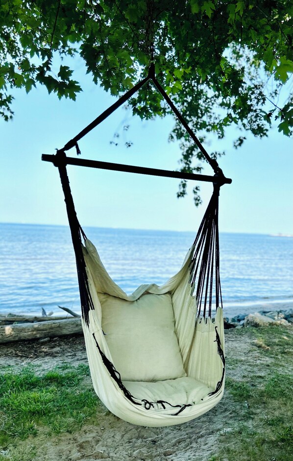 På stranden och strandhanddukar