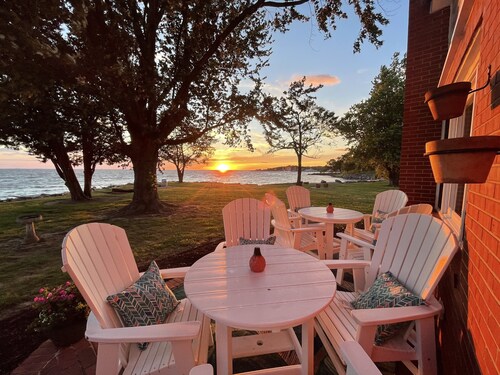 WATERFRONT right on a BEACH