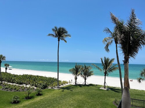 Gulfshores of Vanderbilt Beach Condo in Naples, FL