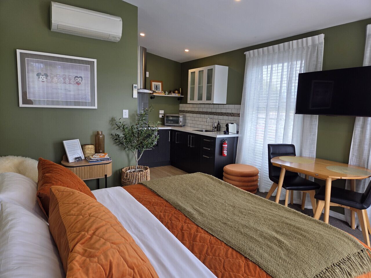 1 bedroom, free WiFi, bed sheets