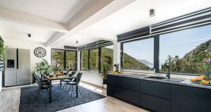 Beautiful home in Trstenik with kitchen