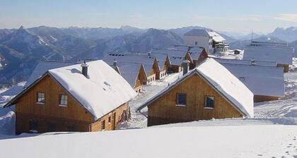Ferienhaus mit Bergpanorama