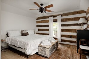 4 habitaciones, tabla de planchar con plancha, cuna de viaje y wifi