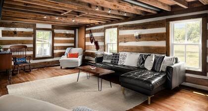 Walk to Old Rag | Hot Tub | Mountain Farmhouse