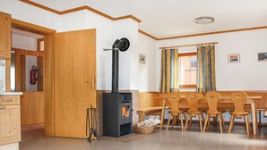 Dining - Ferienhaus mit Bergpanorama (Ebensee)