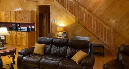 Stunning Cabin on Green River Lake