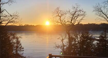 Breathtaking Views! Peaceful and Private!