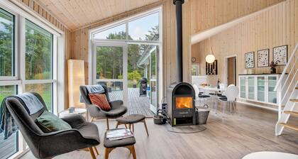 Cozy home in ålbæk with kitchen