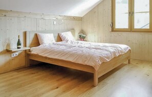 3 Schlafzimmer, Reisekinderbett, kostenloses WLAN