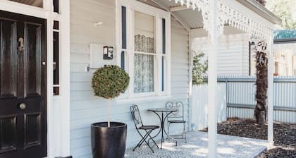Hargreaves Cottage - close to CBD