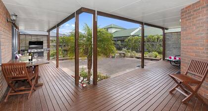 Bream Bay Bach - Ruakaka Holiday Home