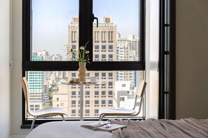 Ropa de cama hipoalergénica, decoración personalizada y escritorio 