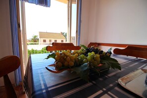 Apartment (Three Bedroom Apartment with Terrace) | Dining room - Apartment Domestic (Orebic)