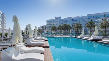 Seasonal outdoor pool, open 10:00 AM to 6:00 PM, free cabanas