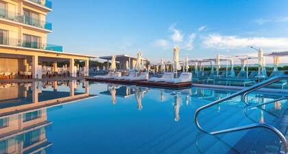 The Blue Ivy Hotel and Suites