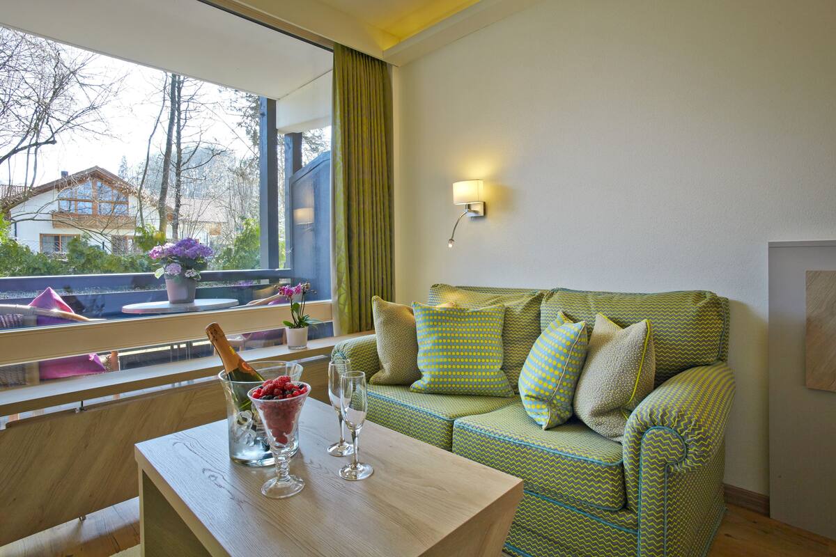 standard room | 1 bedroom, hypo-allergenic bedding, minibar, in-room safe