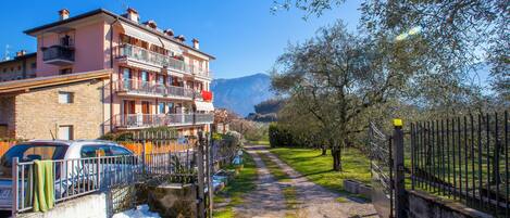 Enceinte de lâhĂ©bergement