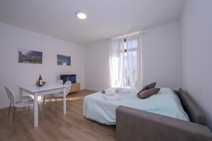 Perhehuoneisto, useita makuuhuoneita (Appartamento Verde) | 1 makuuhuone, ilmainen Wi-Fi, vuodevaatteet